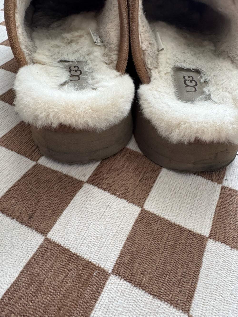 UGG Women's Chestnut Slippers - Picture 6 of 7